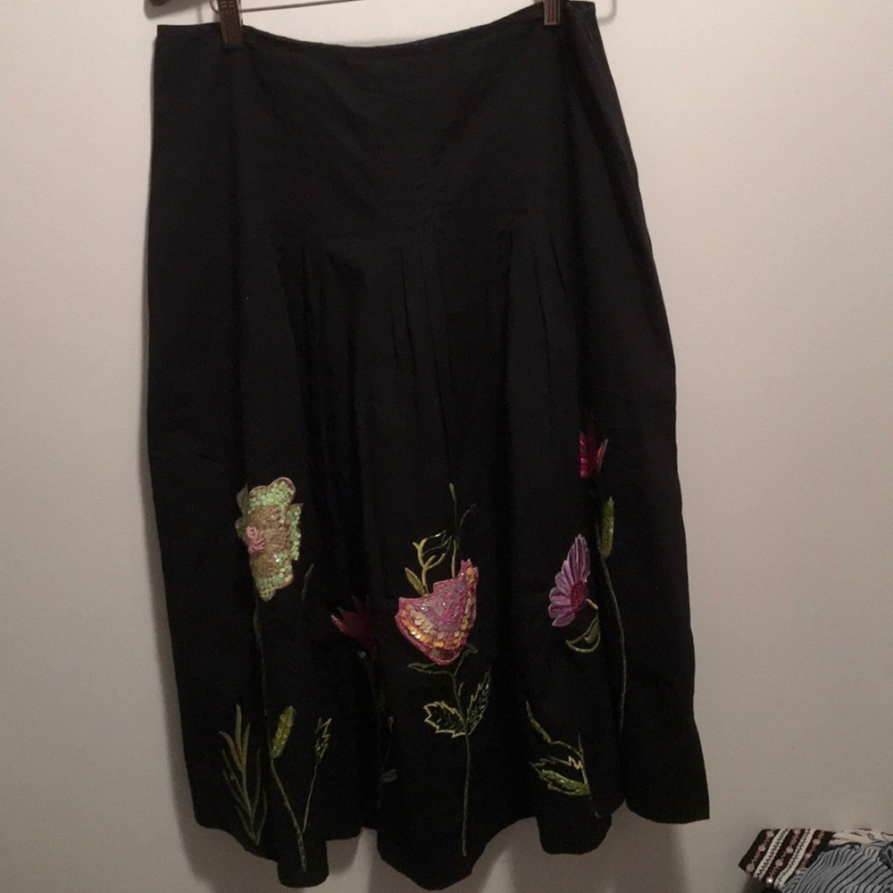 SALE Sz 10 Basil & Maude embroidered sequin skirt black
